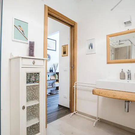 Semesterbostad Cozy In With Kitchen Marsaglia (Piedmont)