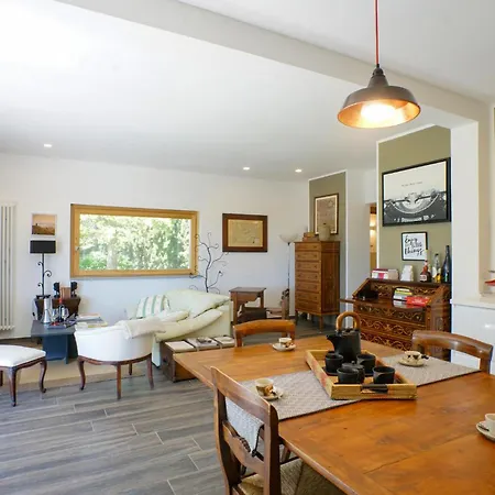 Semesterbostad Cozy In With Kitchen Marsaglia (Piedmont)